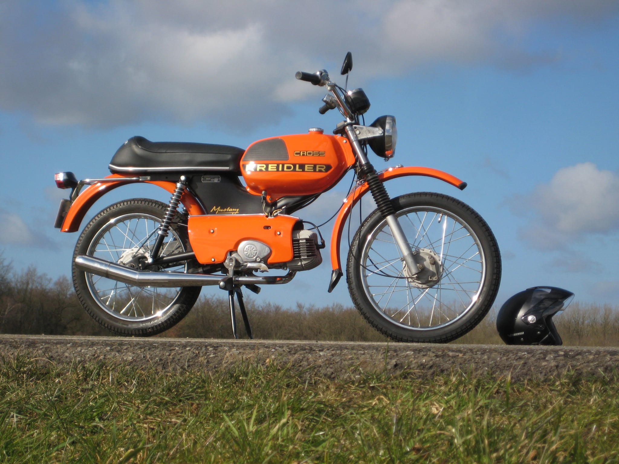 Kreidler RS Cross 1974 scale 1:8 disigner Ed van der Heijden. (pictures and print, Ruud Groen)