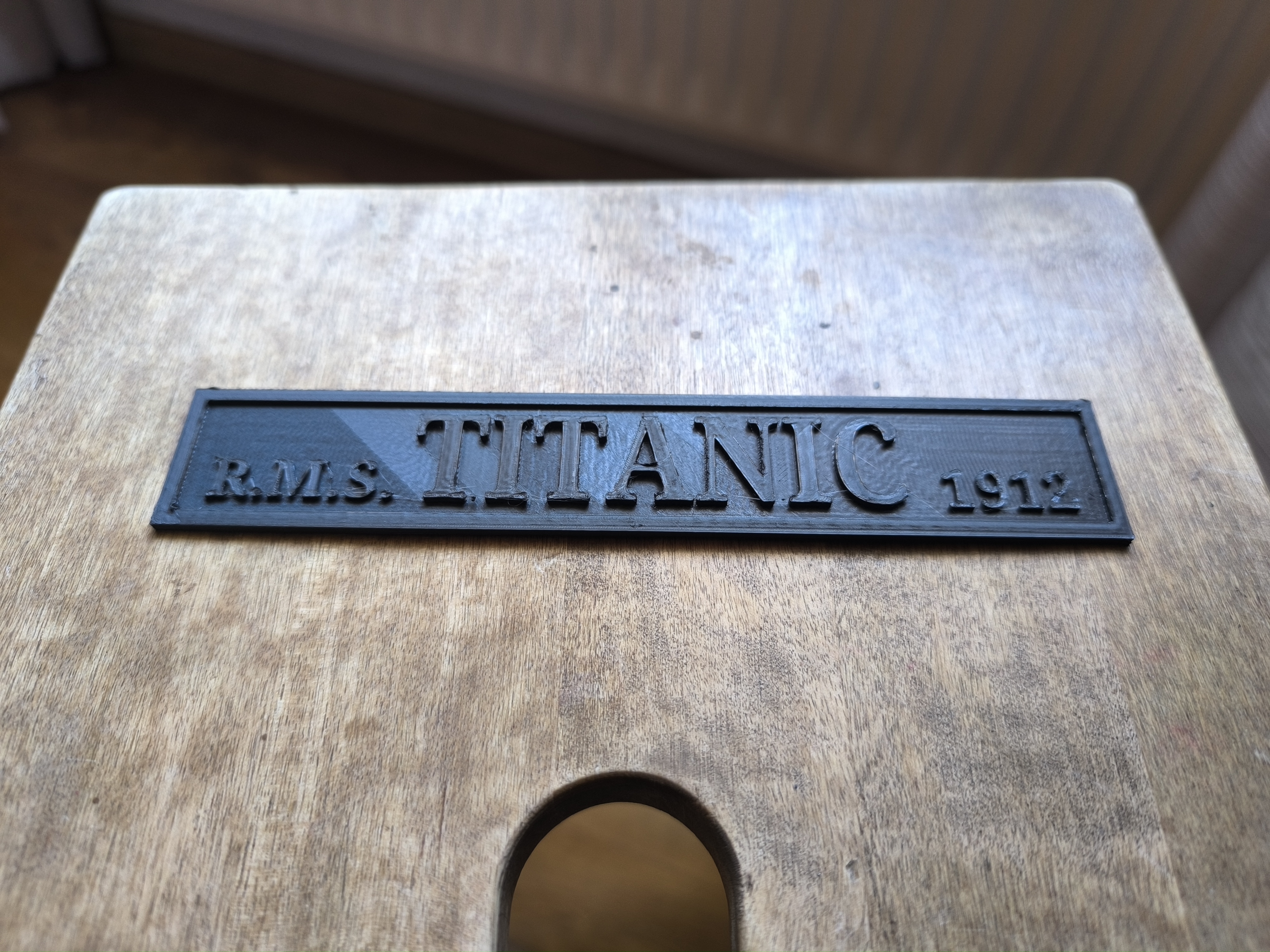 Agora /Hachette Titanic display plate 1/200