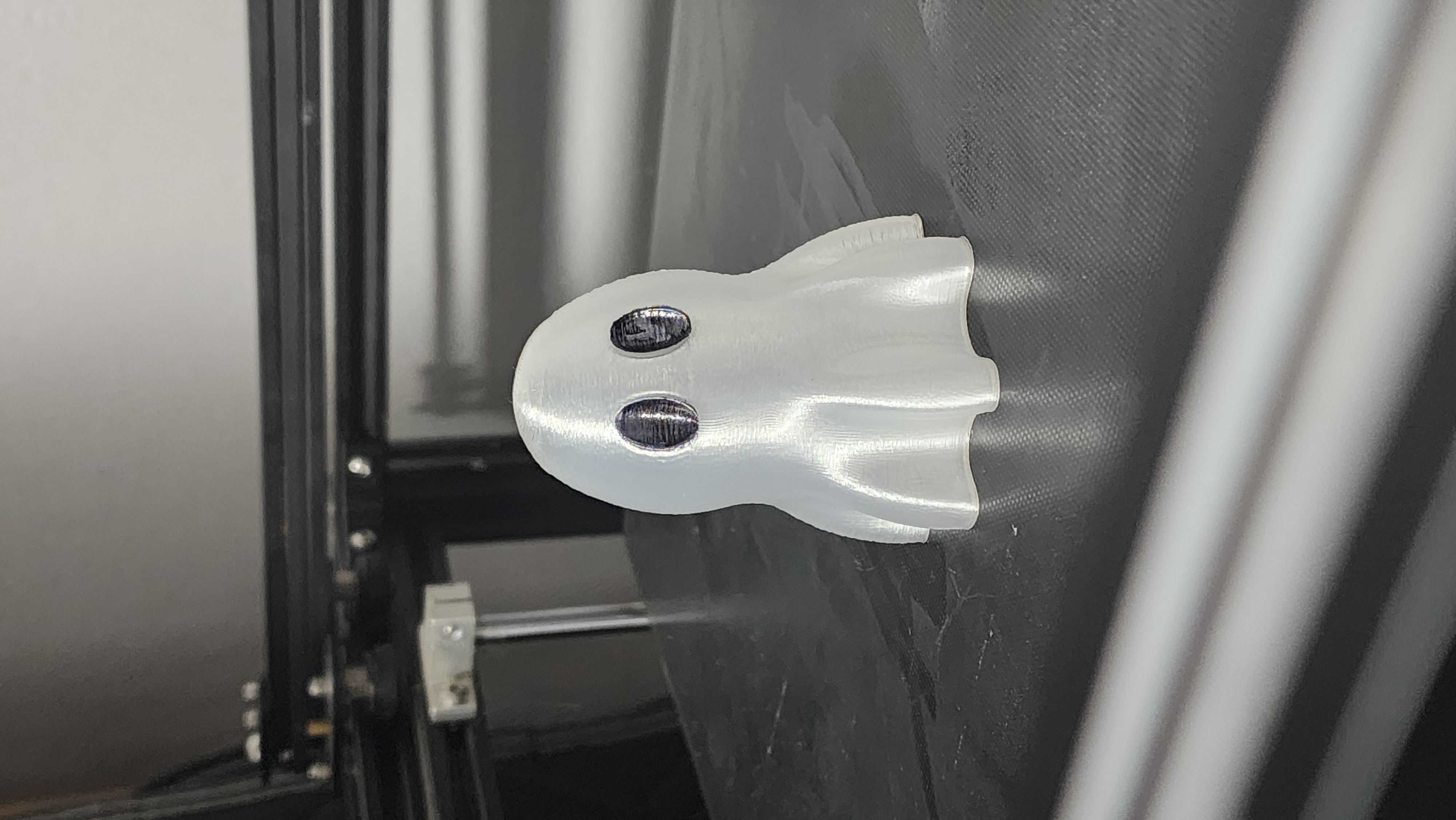 Simple Ghost Halloween Decoration