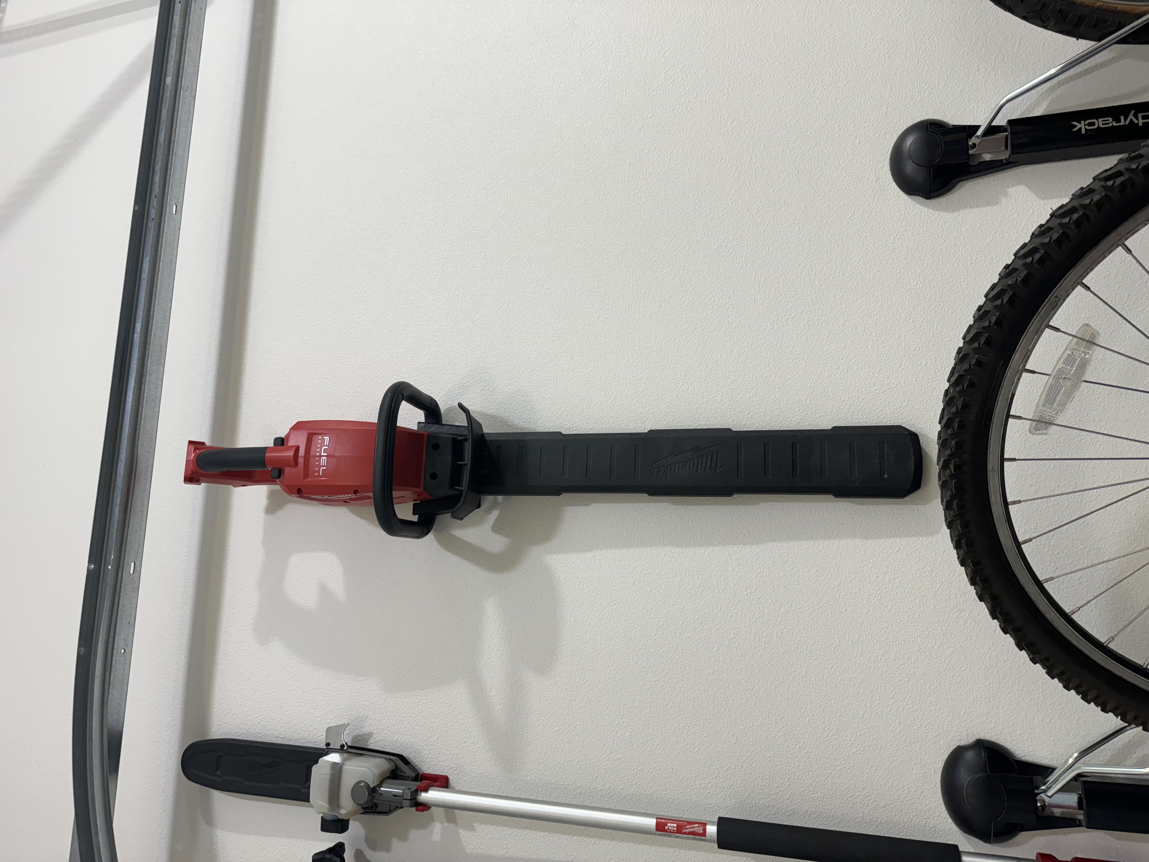 Milwaukee M18 Hedge Trimmer Wall Mount