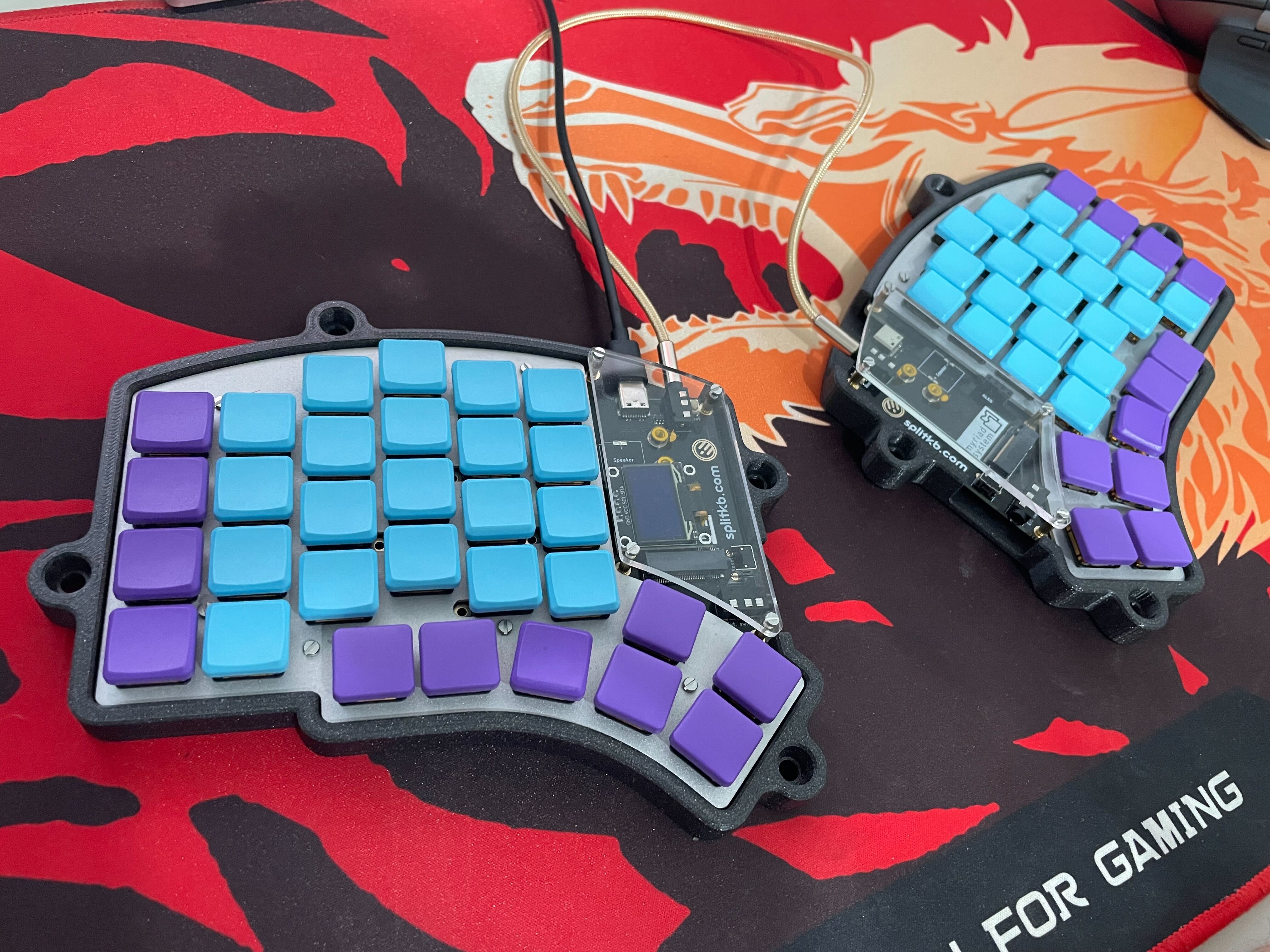 Elora rev1 keyboard case with tenting for low profile (choc) switches