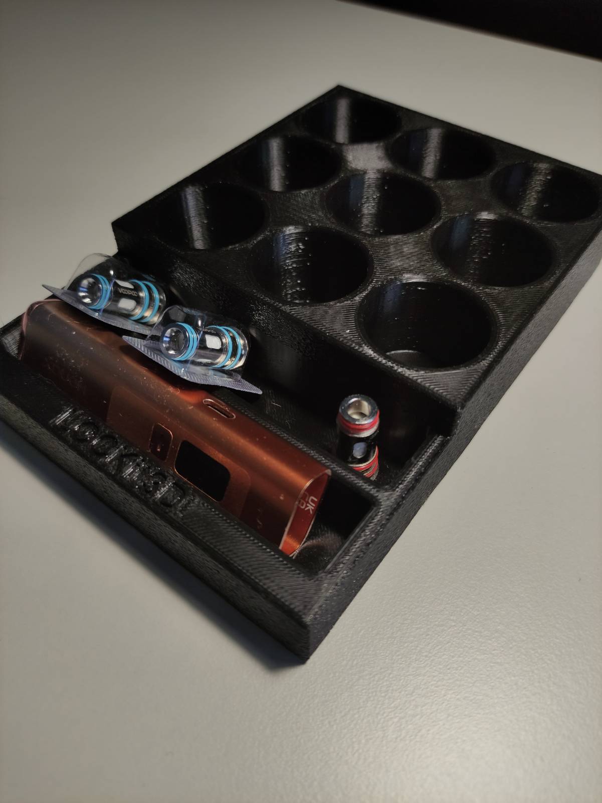 Desktop long fill e-cigarette bottle / atomizer stand for veteran vapers optional rubber pads placement
