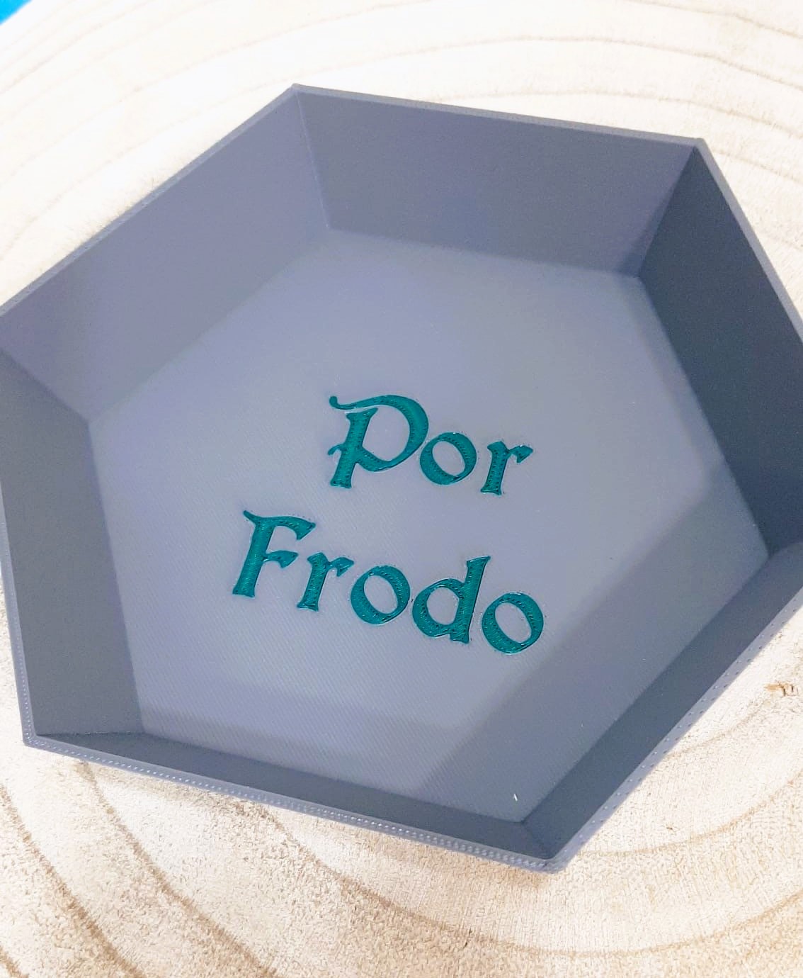 For Frodo dice thrower / Tira dados Por Frodo