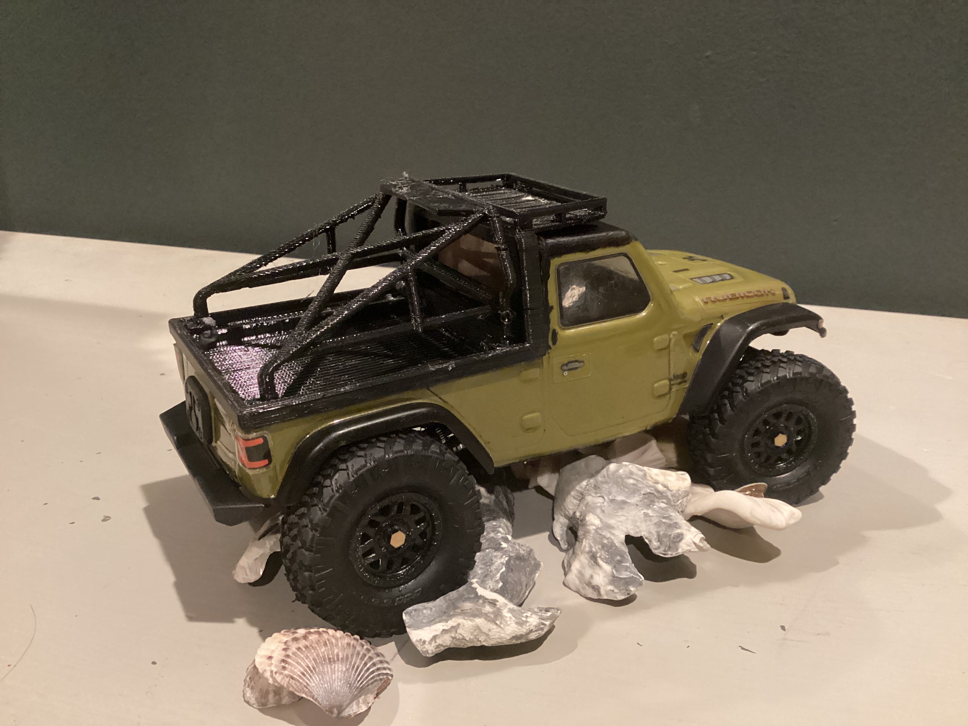 SCX24 Jeep JLU Truck Bed with roll cage