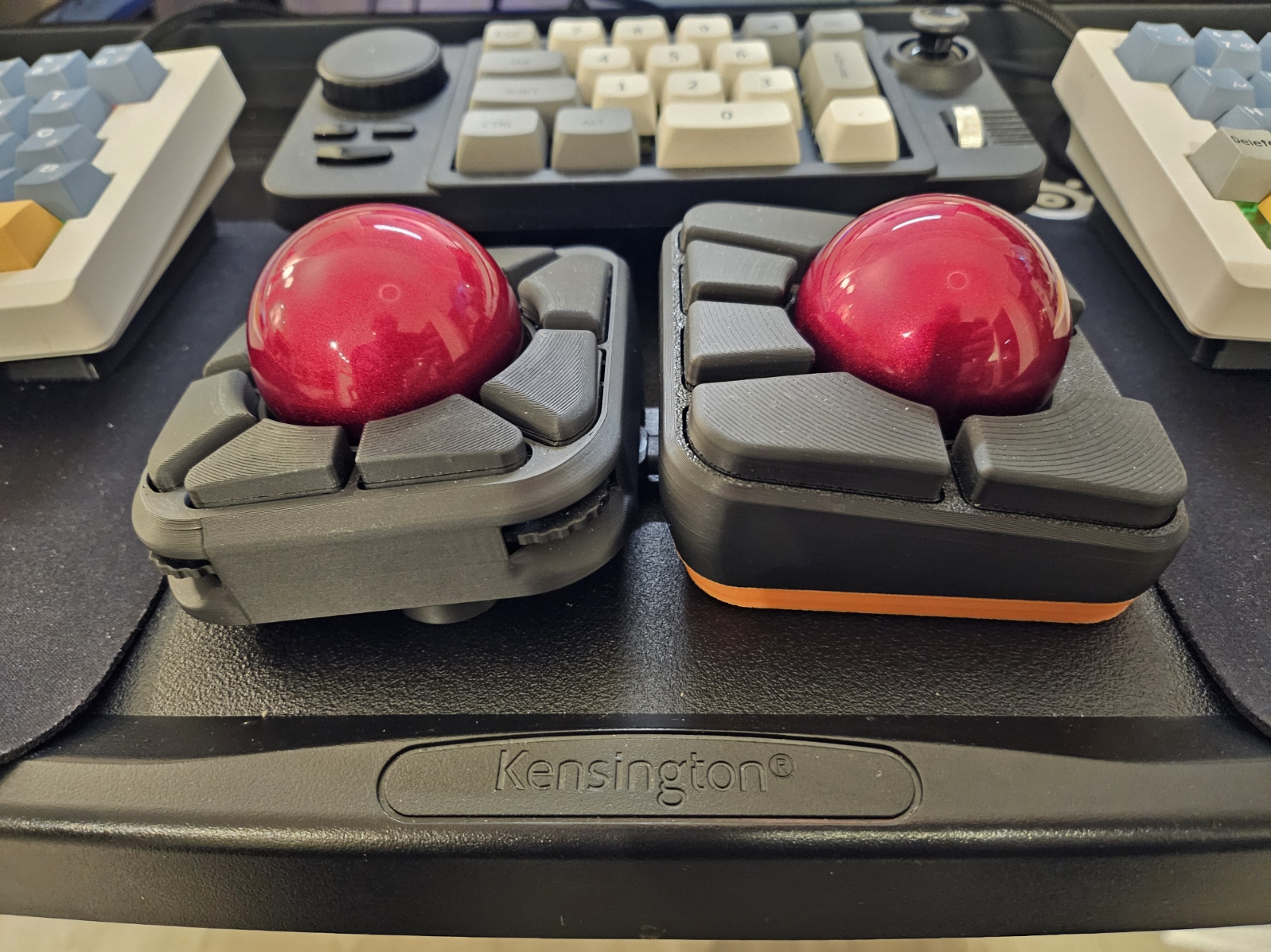 Tenting/tilting base for efog.tech Endgame trackball
