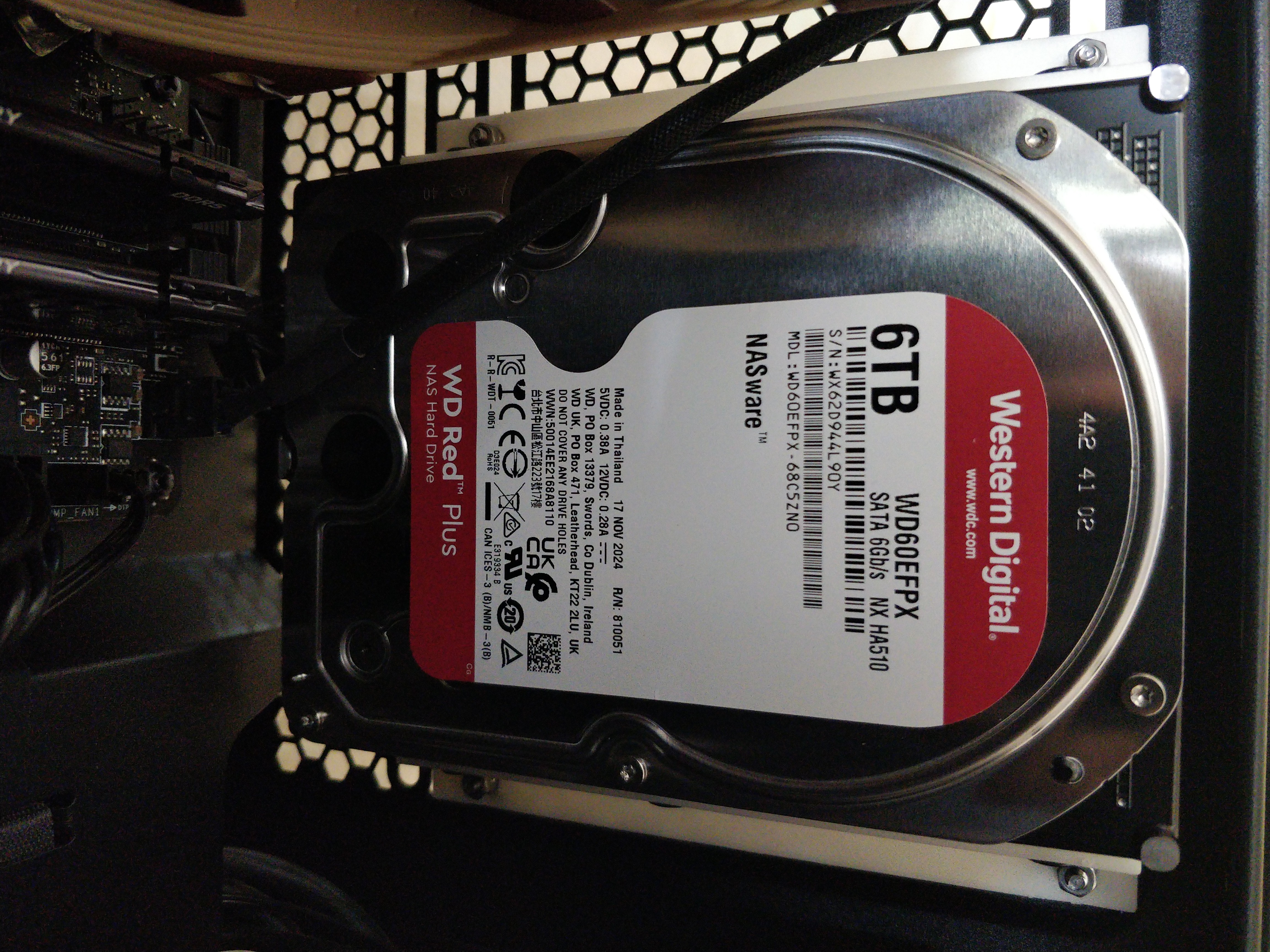 Fractal Design Define Mini C top mounted 3.5" HDD tray