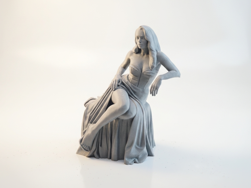Sat Lady Leaning Elegant Female Figure 3D Printable