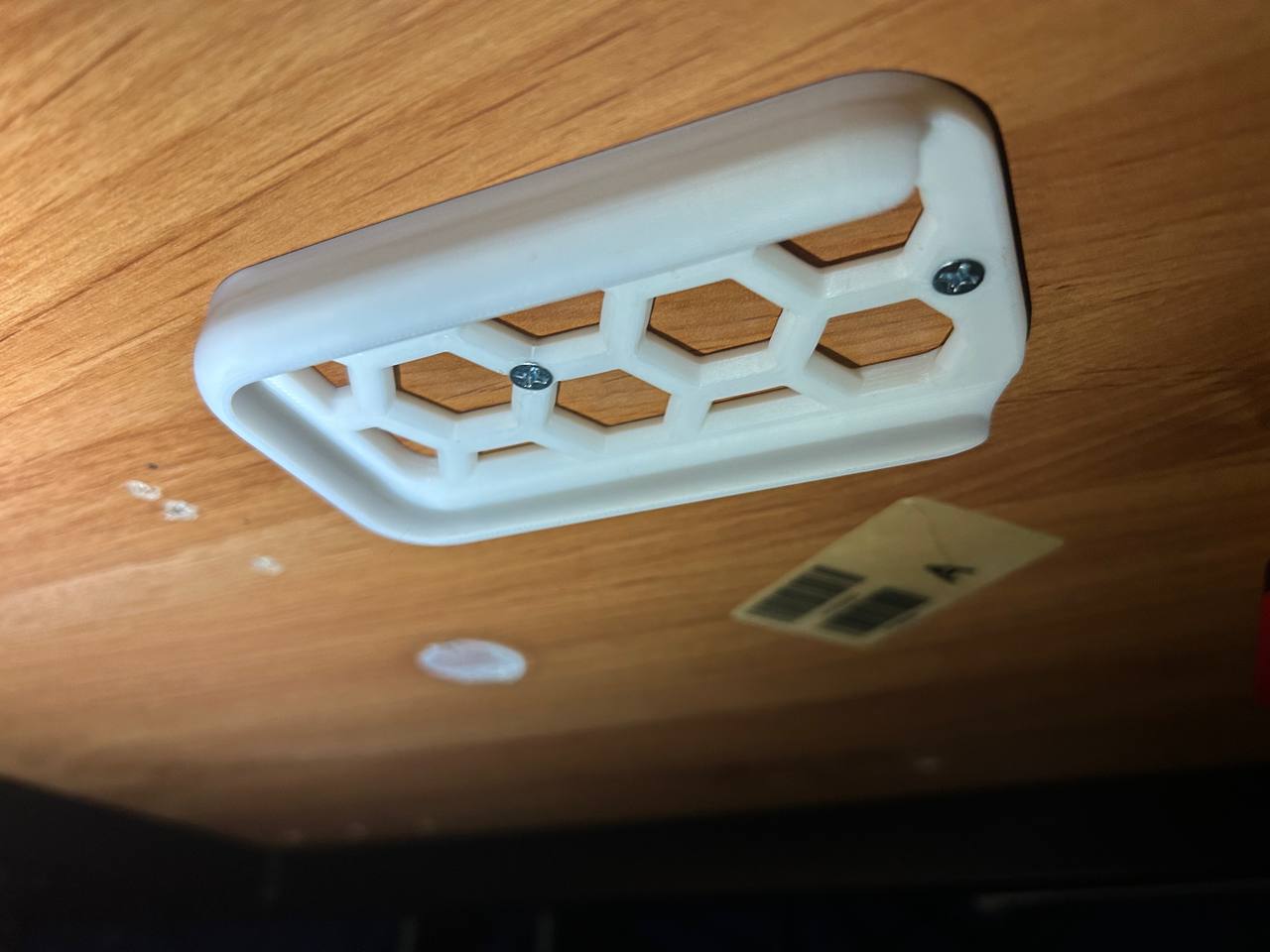 SanDisk Extreme Portable SSD (SDSSDE61) Compact Case - Port Exposed & Port Exposed with Screw Hole for Mounting