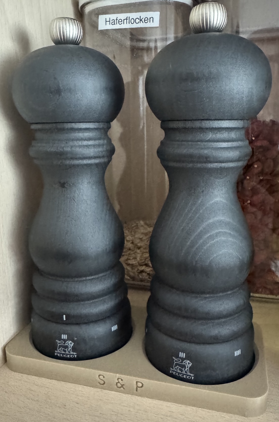 Stand for Peugeot Paris u Select spice mill