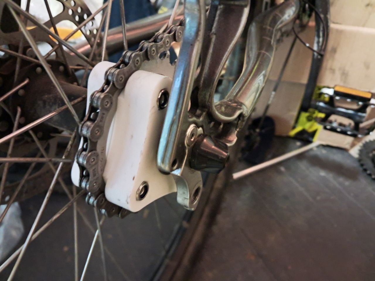 HG freehub single speed conversion bracket