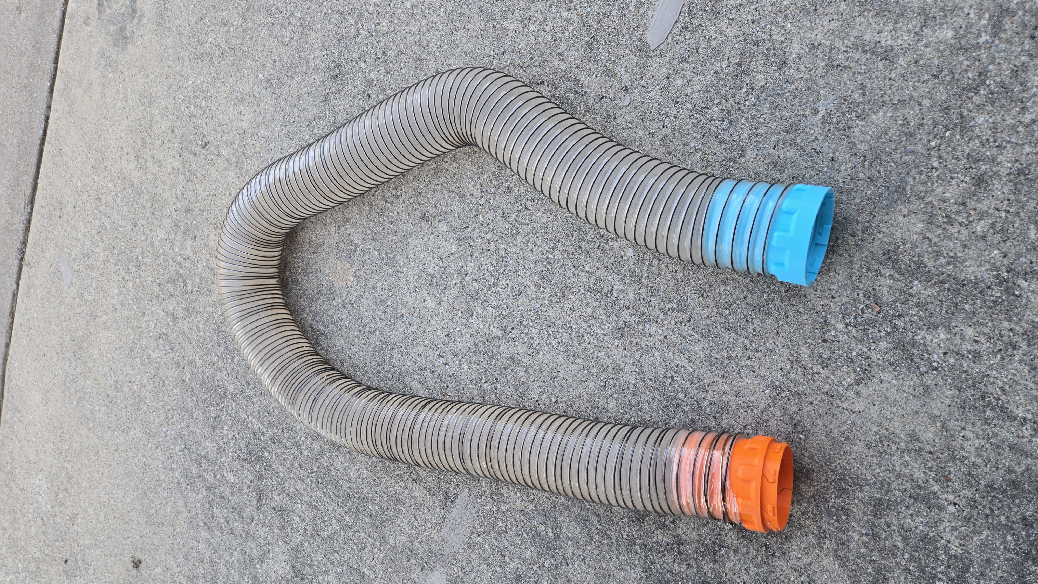 Twist Lock Dust Collector Ports (4 inch clockwise)