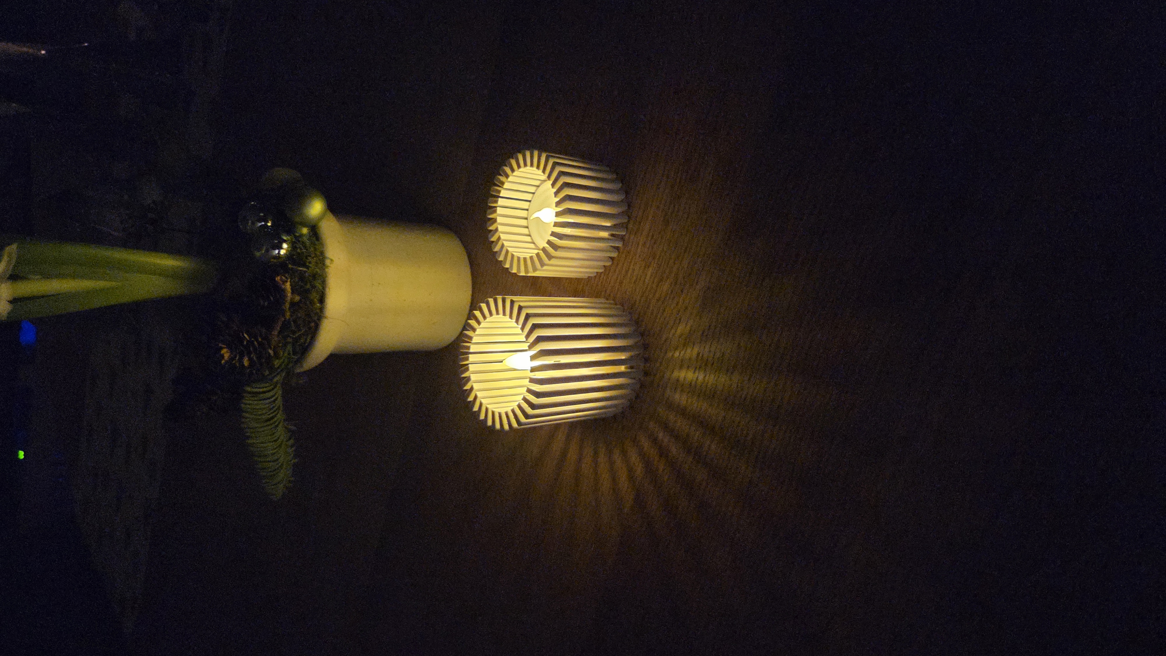 Scandinavian Column Glow Tealight
