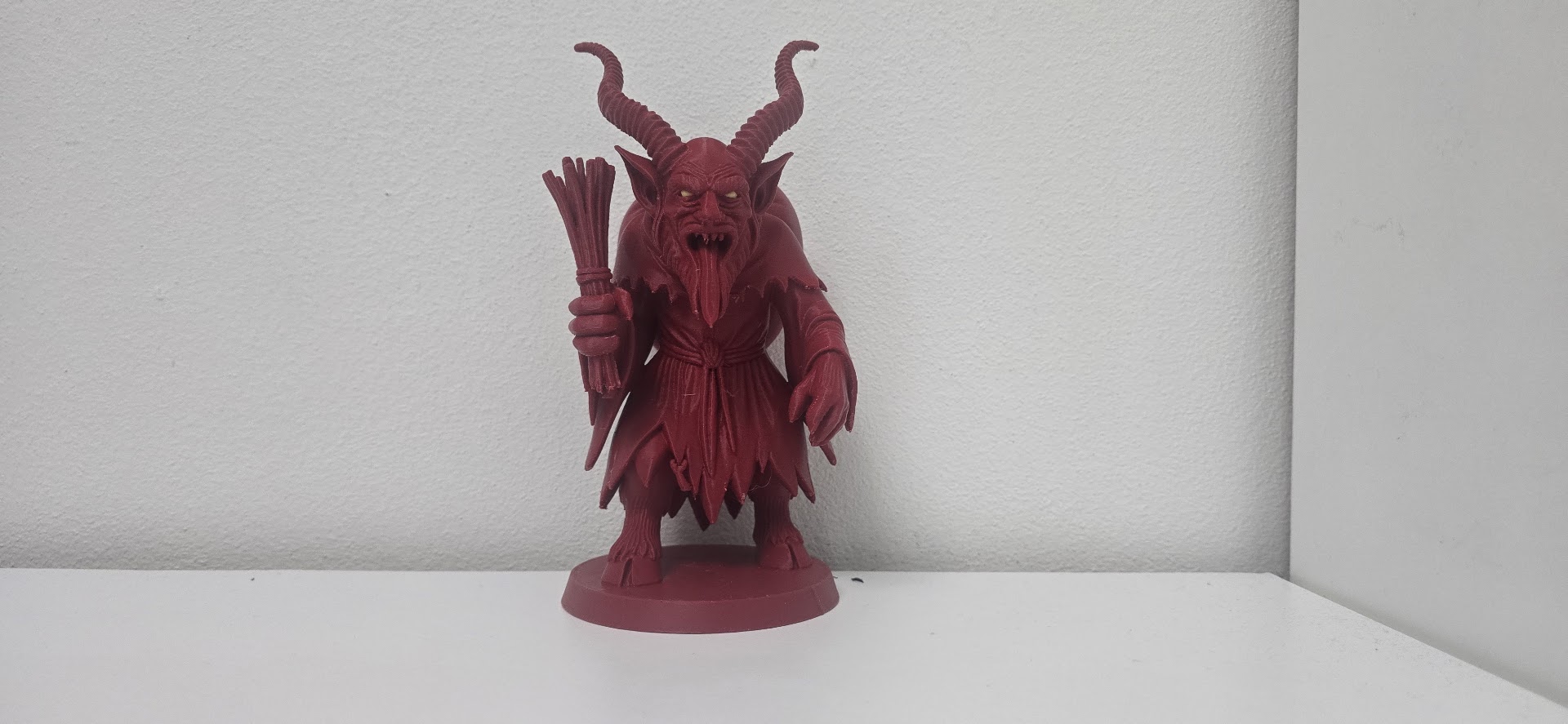 Halloween Krampus the Mad – Red Tongue of Terror
