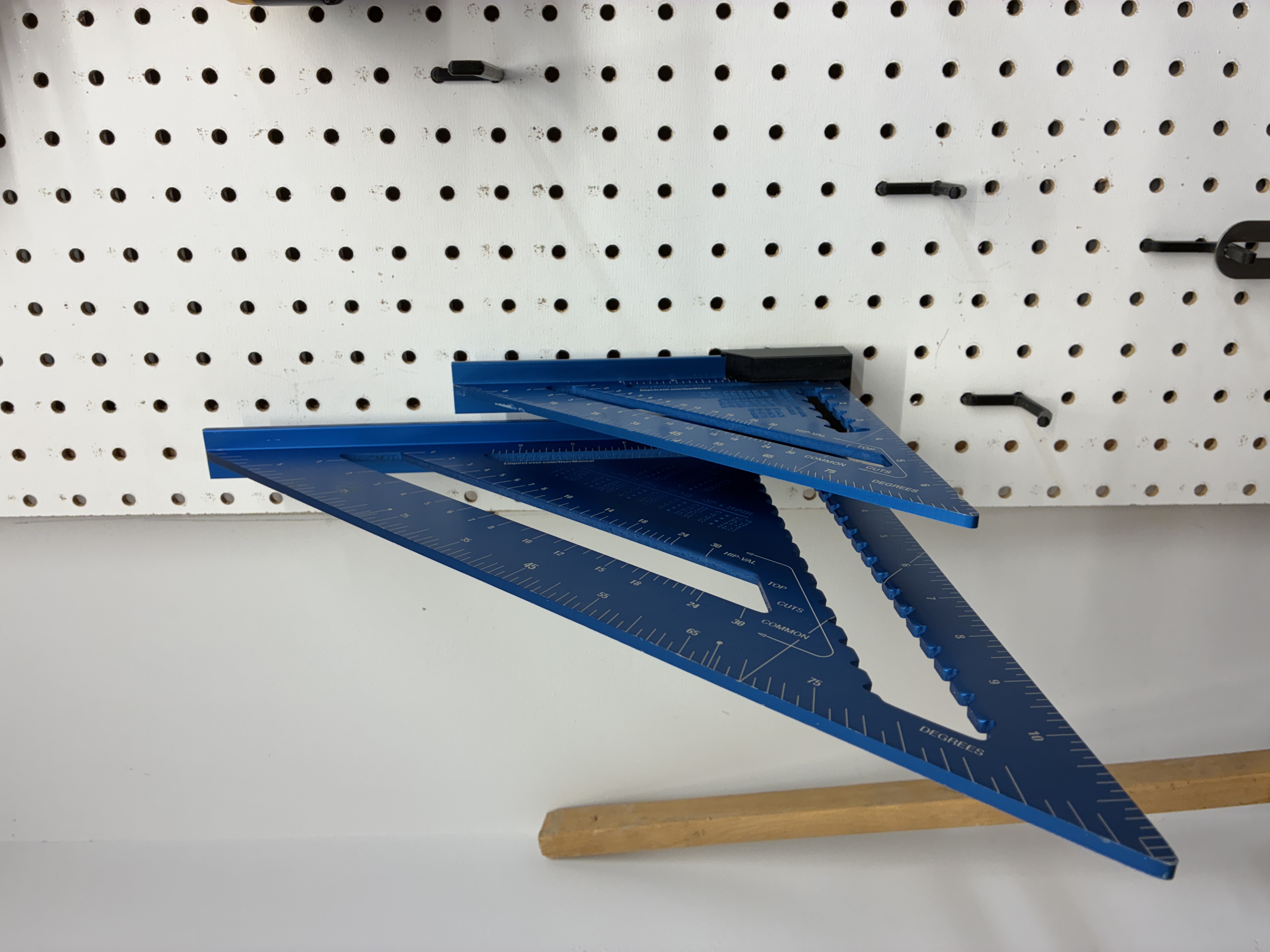 Double Rafter Square Holder (Sy's Peglock)