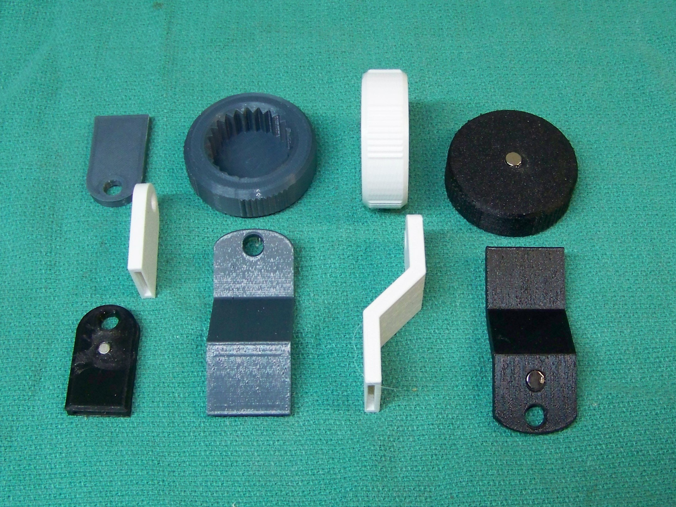 Drink Can, Pet Food Can & Soft Drink Bottle Openers