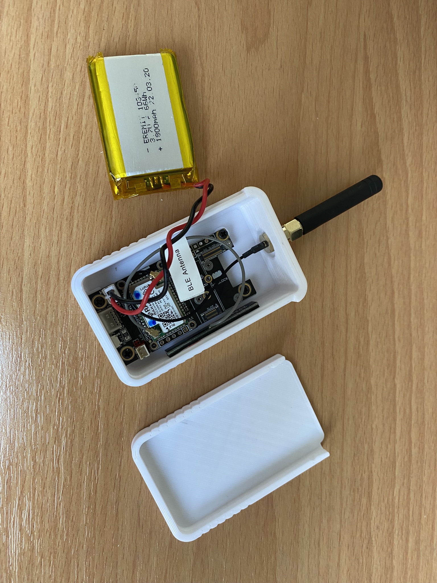RAK Starter Kit 19007 enclosure for sma antenna - meshtastic / meshcore