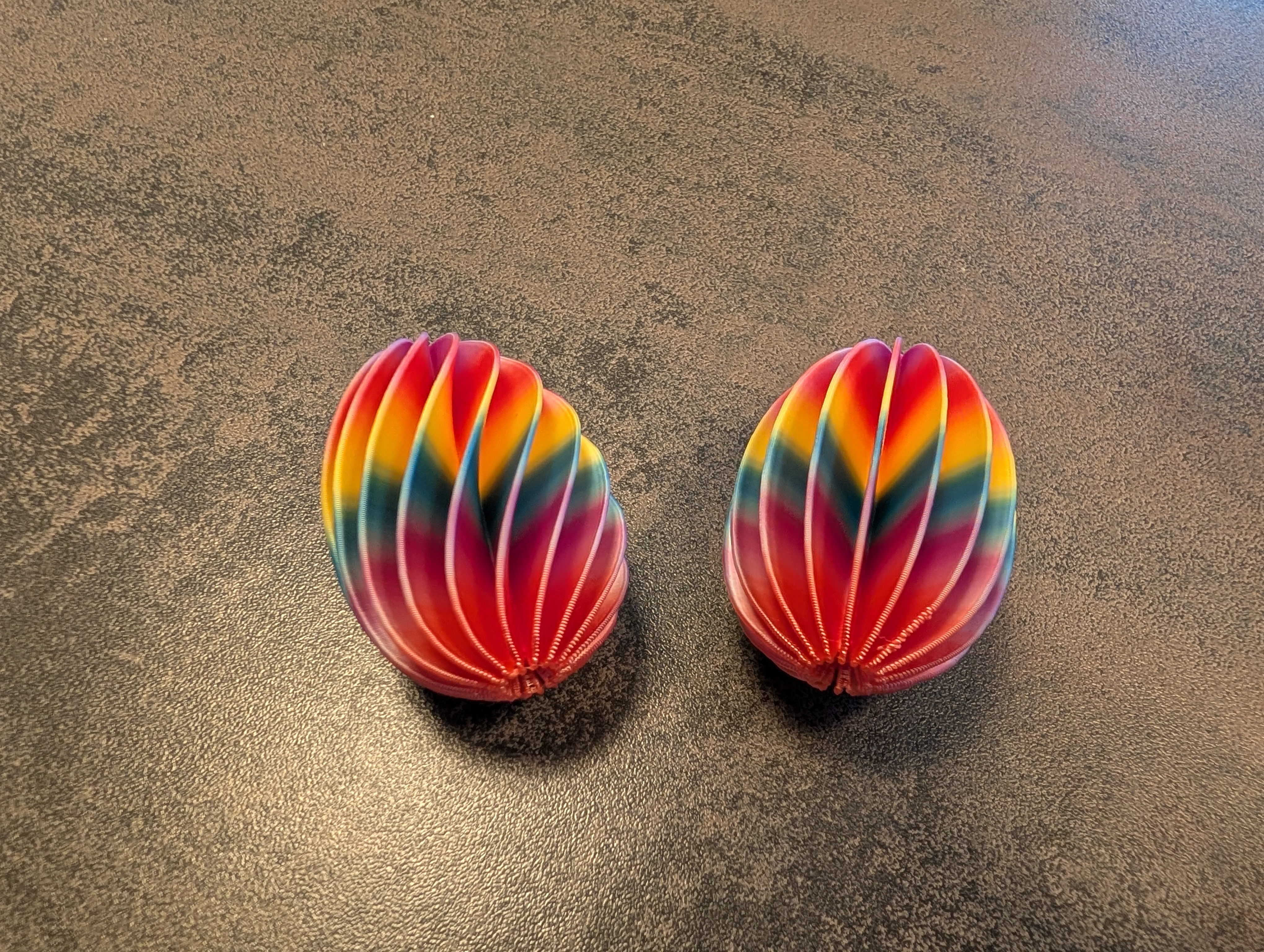Hanging Easter Egg Straight Swirl Lamellae Hidden Threat Attachment