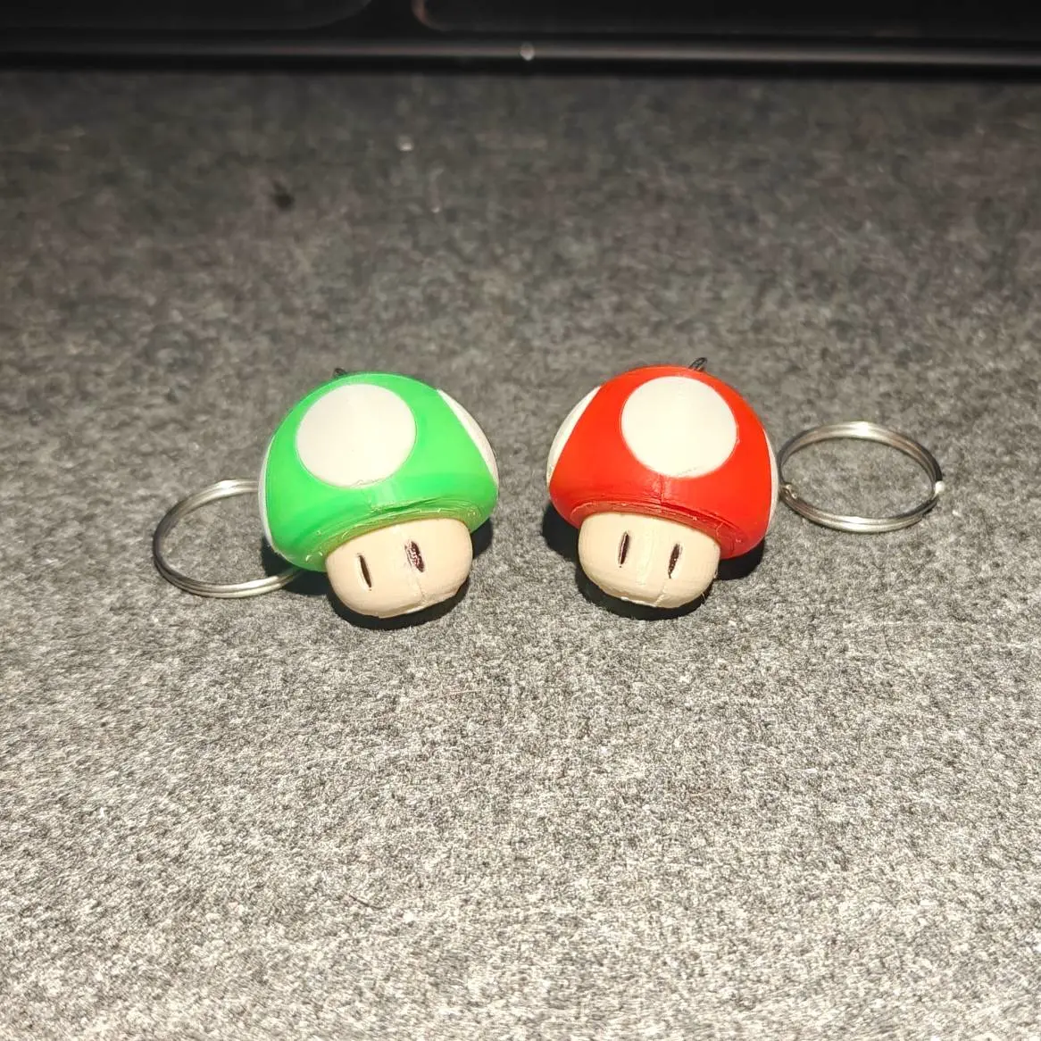 Mario Bros. Mushroom/ Hongo Mario Bros.