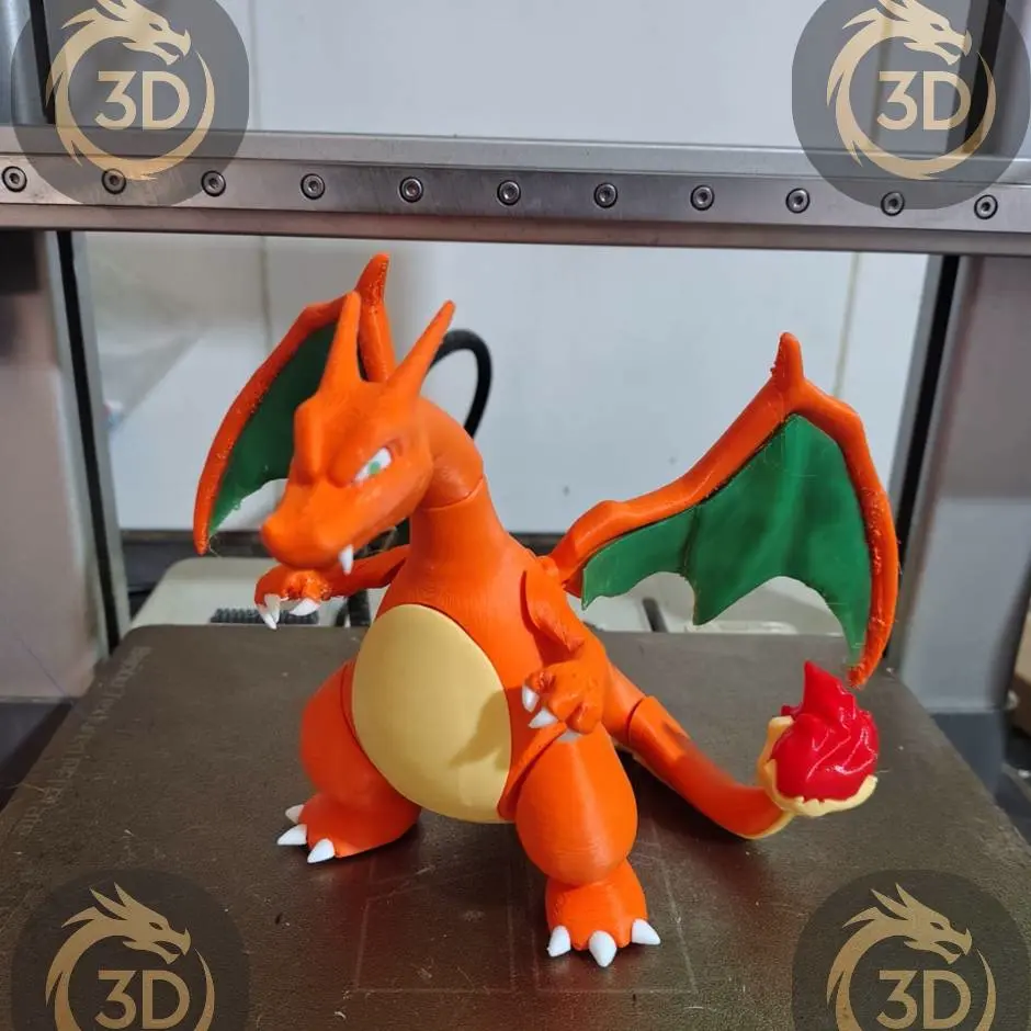 Figura Articulada Charizard No Ams