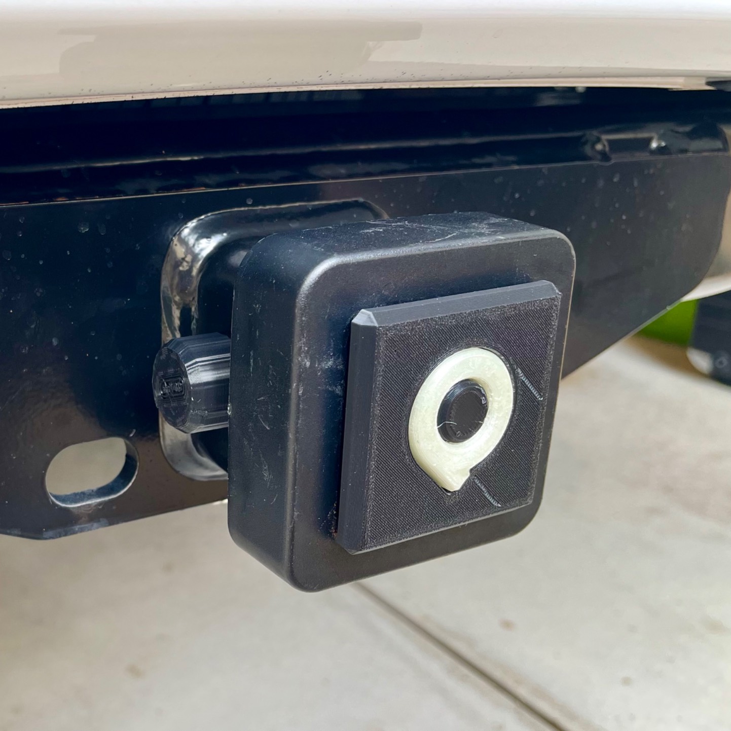 GWM Cannon Tow Hitch Receiver Plug with POER Logo
